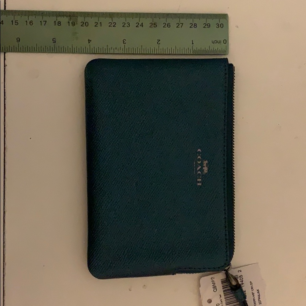 Coach wristlet - Picture 3 of 4